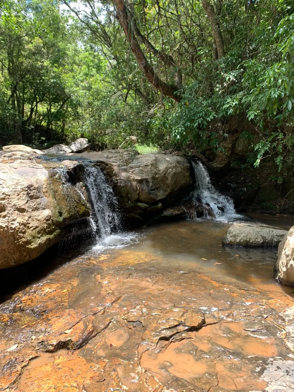 Queda d'água da cachoeira privativa