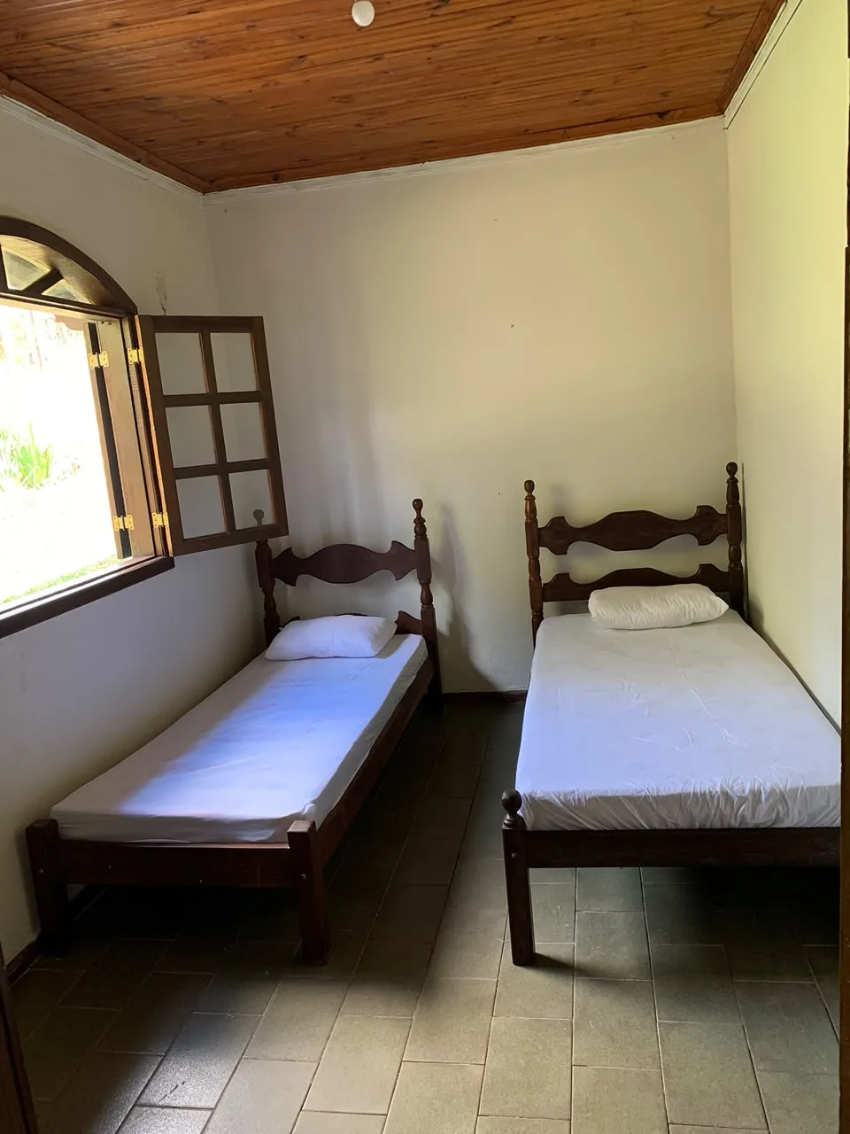 Quarto com duas camas